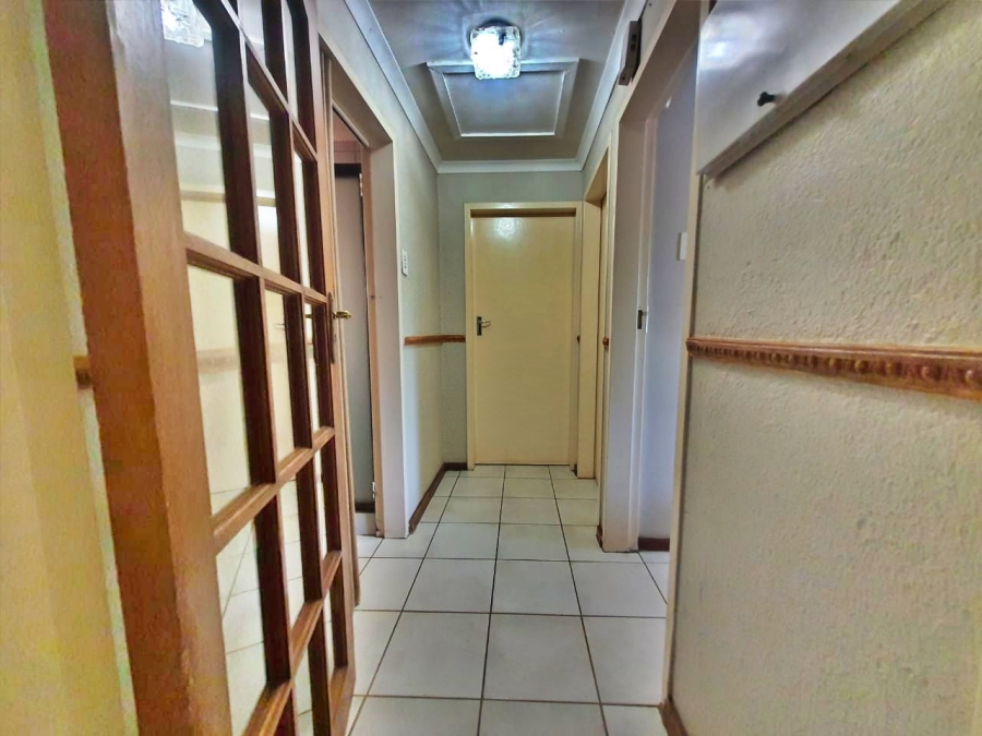 28 Bedroom Property for Sale in Kannoniers Park North West